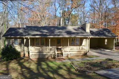 6355 N Summers Cir, Douglasville, GA 30135
