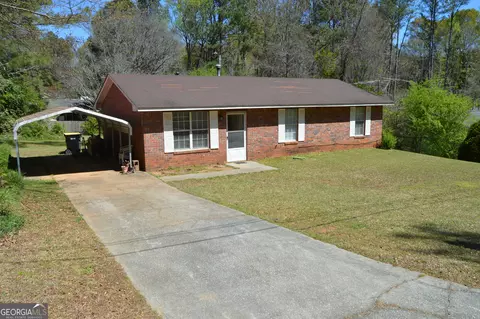26 Rowe St, Newnan, GA 30263