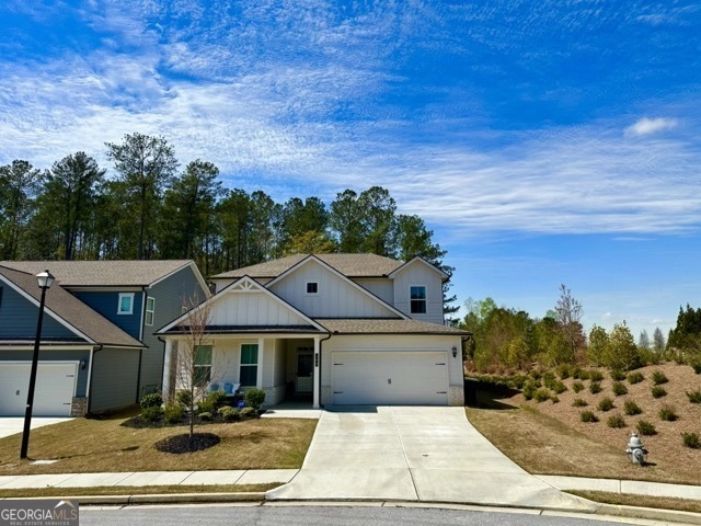 100 Vivian Ln  