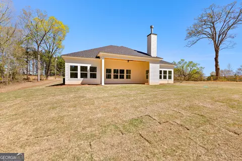 Exterior - 212 S Smith Rd, Lagrange, GA 30241 photo 10 of 13