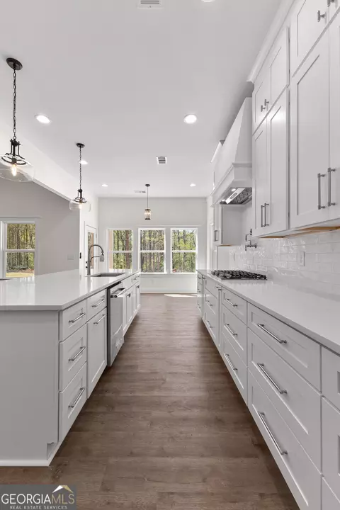 Kitchen - 212 S Smith Rd, Lagrange, GA 30241 photo 11 of 13