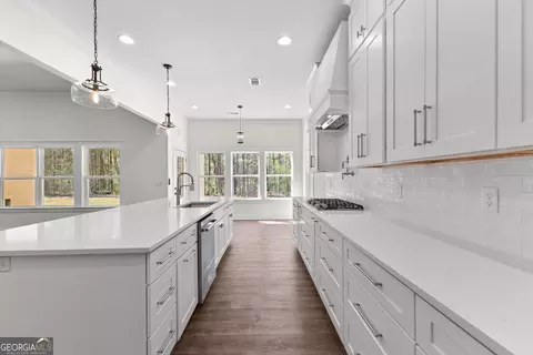 Kitchen - 212 S Smith Rd, Lagrange, GA 30241 photo 8 of 13