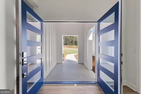 Entry Way - 212 S Smith Rd, Lagrange, GA 30241 photo 3 of 8
