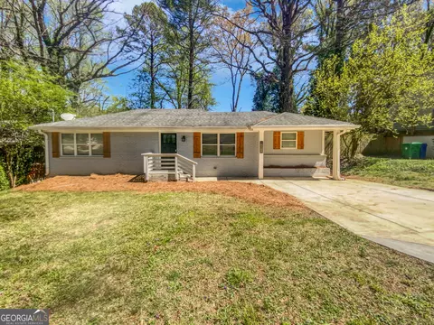 2070 Dellwood Pl, Decatur, GA 30032