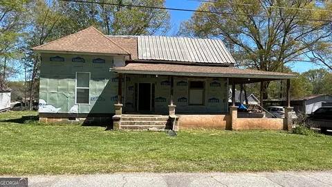 25 1st St, Luthersville, GA 30251