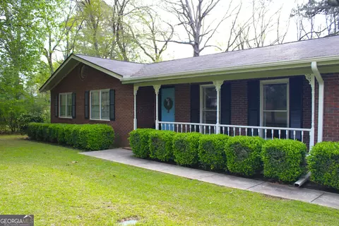 409 Cloverdale Dr, Dublin, GA 31021 photo 2