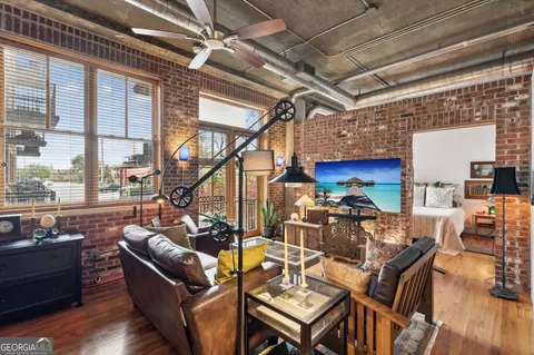 3235 Roswell Rd NE #401, Atlanta, GA 30305