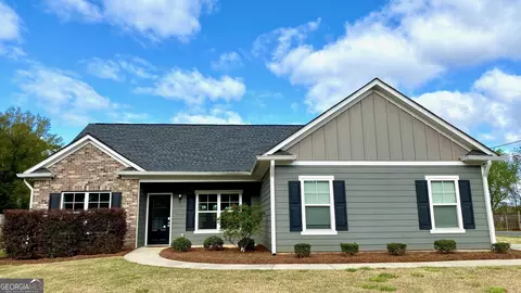 302 Holmes Rd SE, Rome, GA 30161