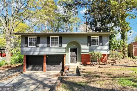 908 Pinecrest Cv, Forest Park, GA 30297
