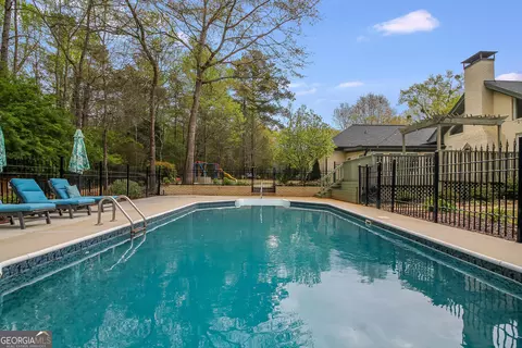 Exterior - 845 Streamside Dr, Mcdonough, GA 30252 photo 6 of 18