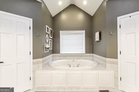 Bath - 845 Streamside Dr, Mcdonough, GA 30252 photo 2 of 7