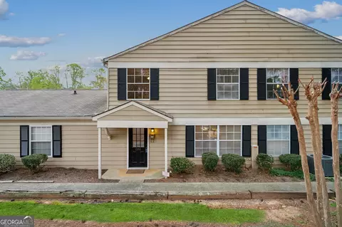 1352 Old Coach Rd, Marietta, GA 30008