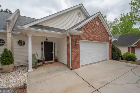 15 Stony Oak Dr, Newnan, GA 30263