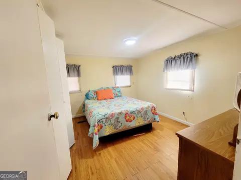 Bedroom - 1073 County Line Rd 442, Five Points, AL 36855 photo 2 of 3