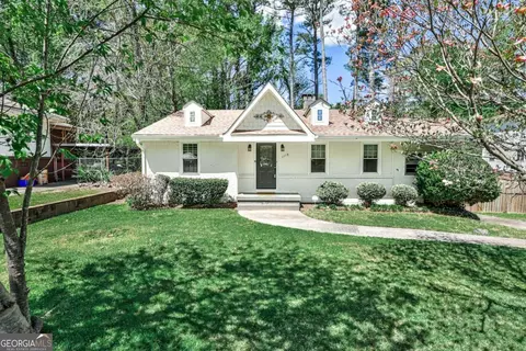 1113 Pinedale Dr SE, Smyrna, GA 30080