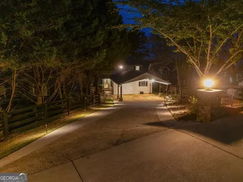 86 Admirals Point Cir, Dawsonville, GA 30534