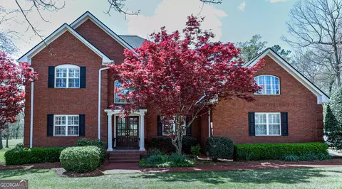 23 Nicklaus Dr NW, Rome, GA 30165
