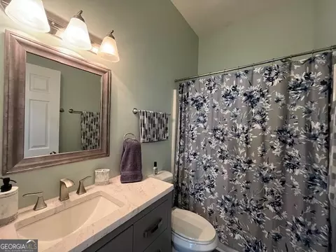 Bath - 421 Jefferson St, Lagrange, GA 30240 photo 3 of 3