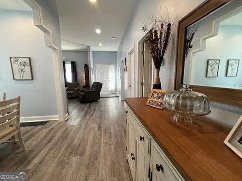 Entry Way - 421 Jefferson St, Lagrange, GA 30240 photo 2 of 2
