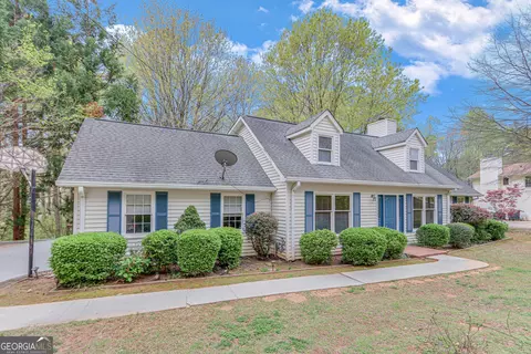 3582 Thompson Bnd, Gainesville, GA 30506