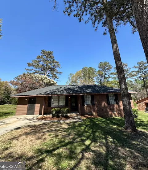 10129 Straphinge Trl NE, Covington, GA 30014