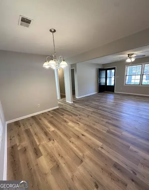 10129 Straphinge Trl NE, Covington, GA 30014 photo 11