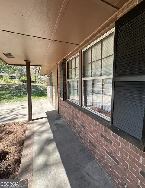 10129 Straphinge Trl NE, Covington, GA 30014 photo 5