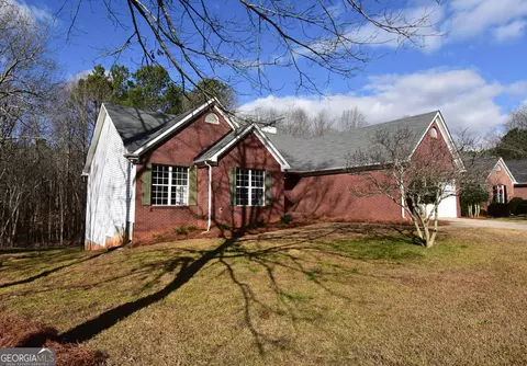 6105 Back Bay Cir, Flowery Branch, GA 30542