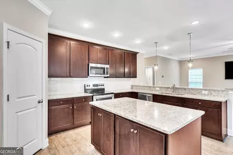 Kitchen - 151 Red Maple Ln, Guyton, GA 31312 photo 4 of 5