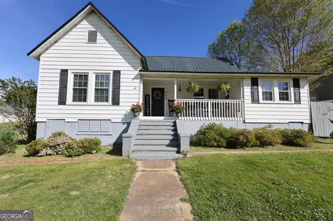 211 Williams St, Valley, AL 36854