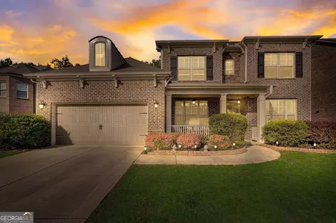 410 La Perla Dr, Sugar Hill, GA 30518