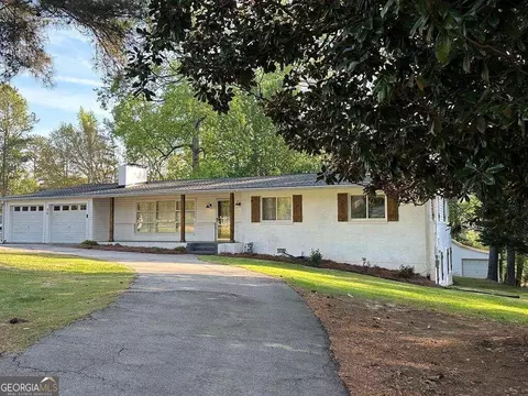 30 Springdale Rd, Carrollton, GA 30116