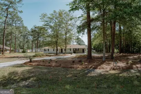 1793 Blackshear Hwy, Baxley, GA 31513