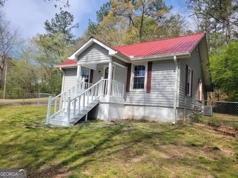 2112 Halls Valley Rd, Trion, GA 30753