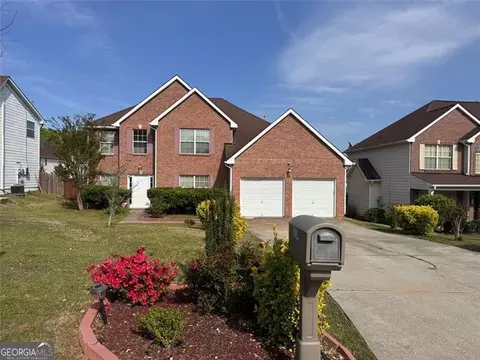 9382 Waters Edge Dr, Jonesboro, GA 30236