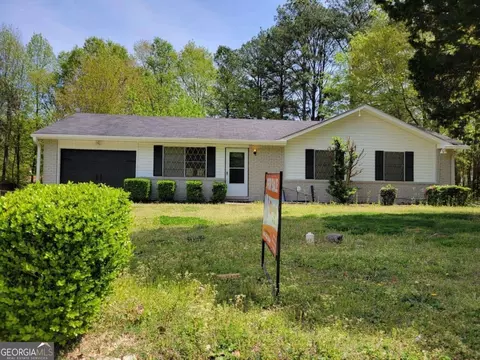 6052 Landover Cir, Morrow, GA 30260