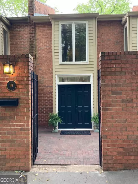 69 Willow Gln NE, Sandy Springs, GA 30342