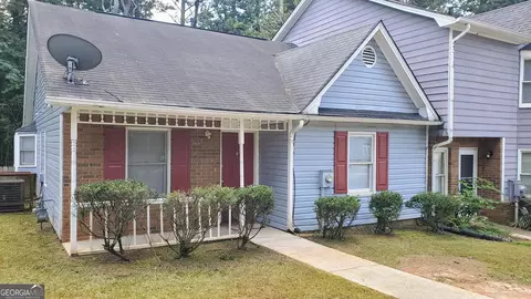 8094 Woodlake Dr, Riverdale, GA 30274