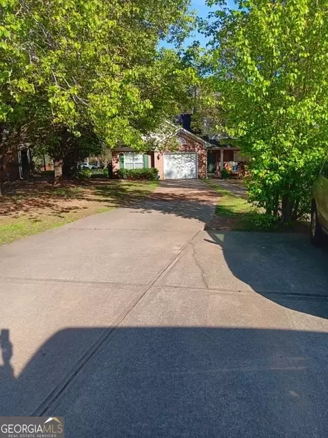 2137 Hickory Bnd, Conyers, GA 30013