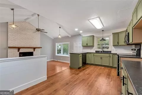 Kitchen - 19 Ridgeview Hts, Toccoa, GA 30577 photo 1 of 5
