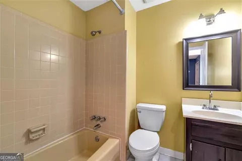 Bath - 19 Ridgeview Hts, Toccoa, GA 30577 photo 3 of 4