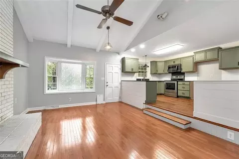 Kitchen - 19 Ridgeview Hts, Toccoa, GA 30577 photo 5 of 5