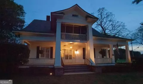 2032 Maple St, Carrollton, GA 30117