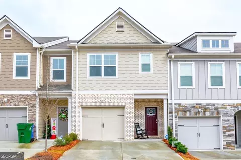 1895 Plainsboro Dr, Lithonia, GA 30058