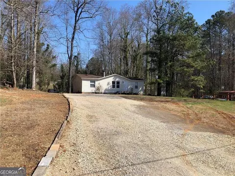 4724 Chickasaw Way, Acworth, GA 30102