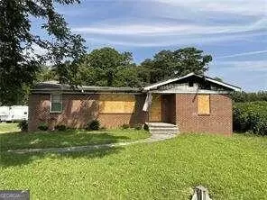 775 W Circle Cir SW, Conyers, GA 30012