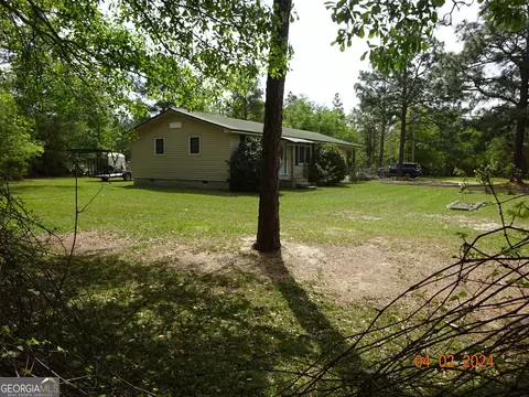 5074 Lynntown Rd, Collins, GA 30421