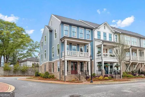 805 Maplewood Dr, Roswell, GA 30075