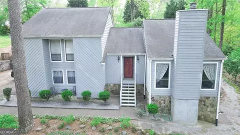 217 Coteau Pl, Lilburn, GA 30047