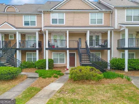 1035 Barnett Shoals Rd #215, Athens, GA 30605